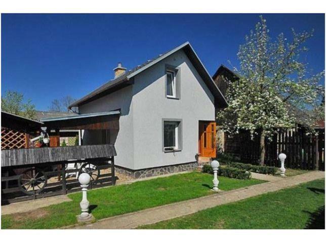 Villa Privat Mrazik Partizanska lupca Exterior foto